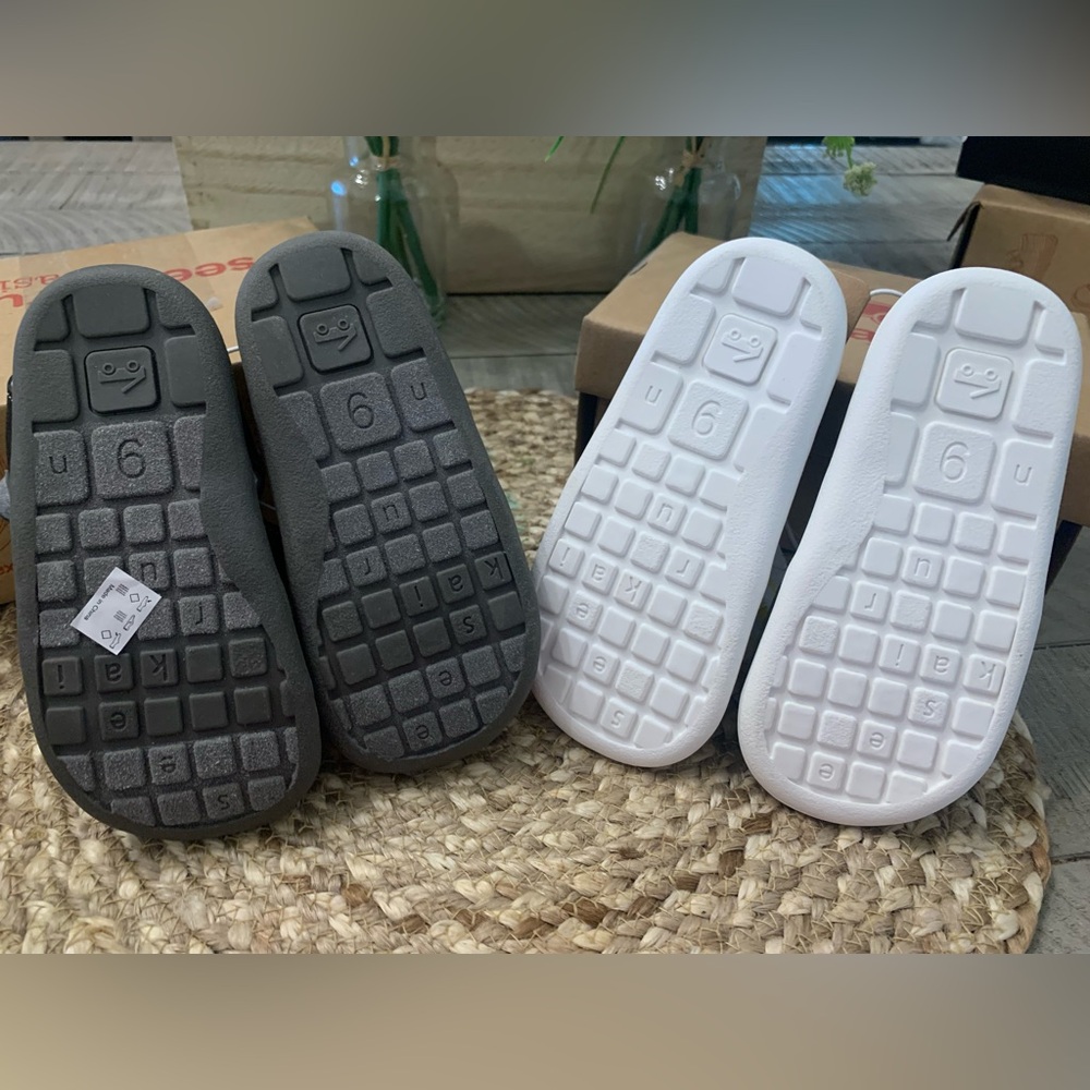 See Kai Run Kids Sandals - Gray and Black - Picture 3 of 5